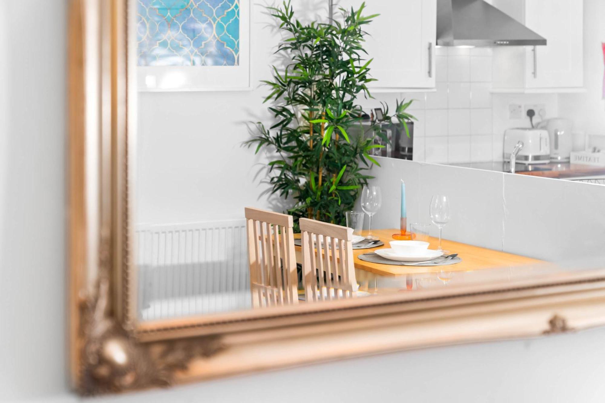 Luxury Apartment - Wolverhampton - Netflix - Smart Tv - Fast Wifi - 7Apc מראה חיצוני תמונה